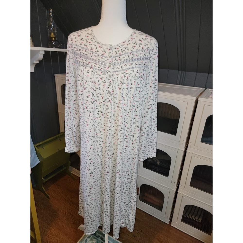 Women's Celestial Dreams Floral  Nightgown - Size Large (12-14)